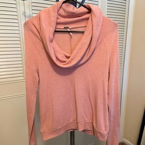 ❤️POOF Blush Draped Top size small